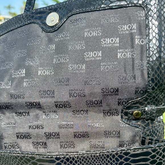 MICHAEL Michael Kors Snakeskin Leather Gold Chain Evening Bag Clutch Black EUC - Picture 7 of 16